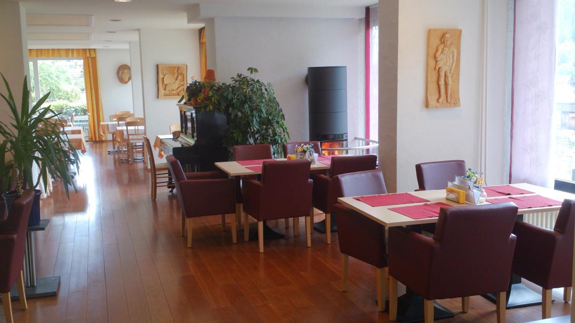 Hotel Bergfrieden Bad Wildbad Bagian luar foto