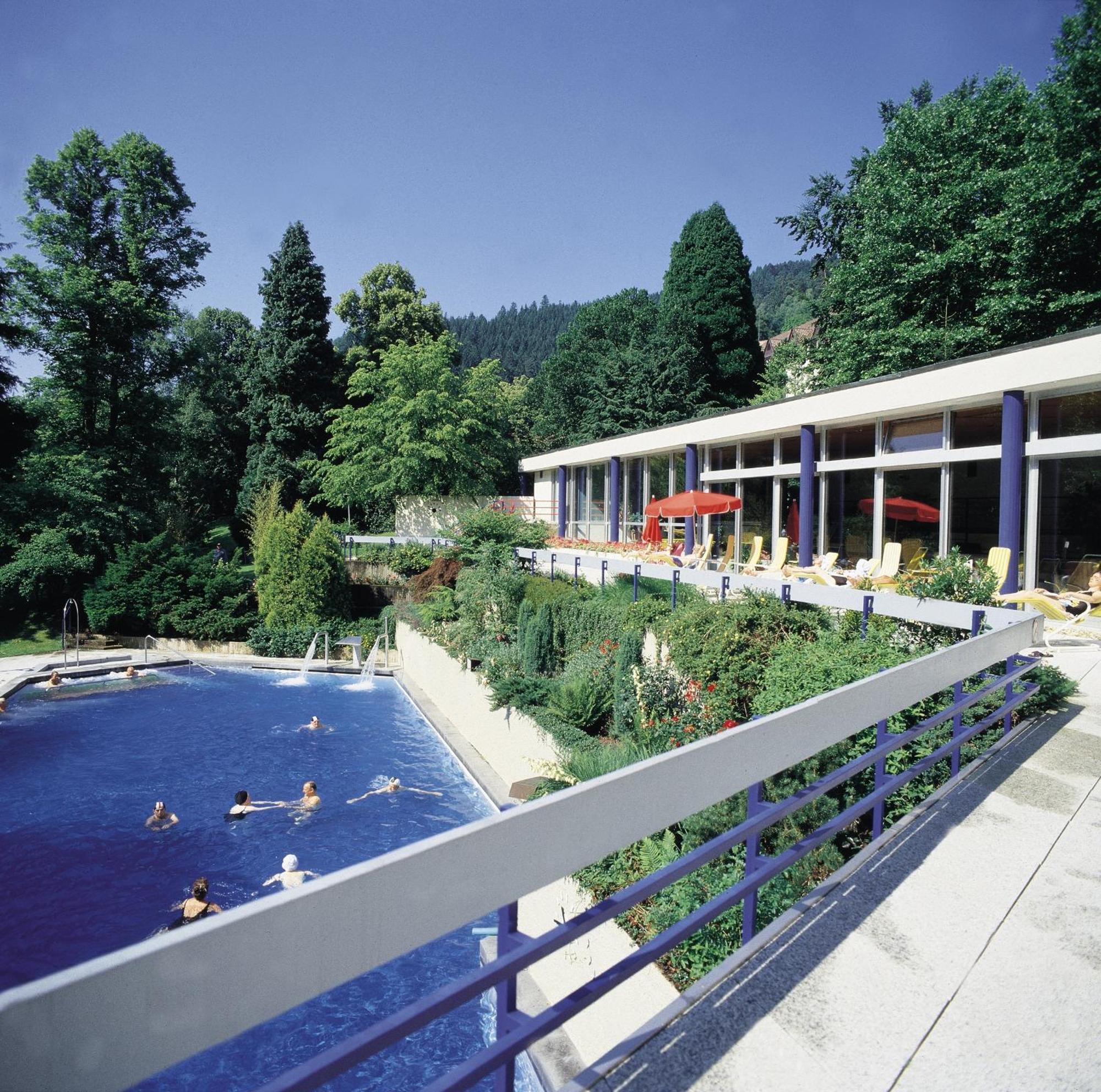 Hotel Bergfrieden Bad Wildbad Bagian luar foto