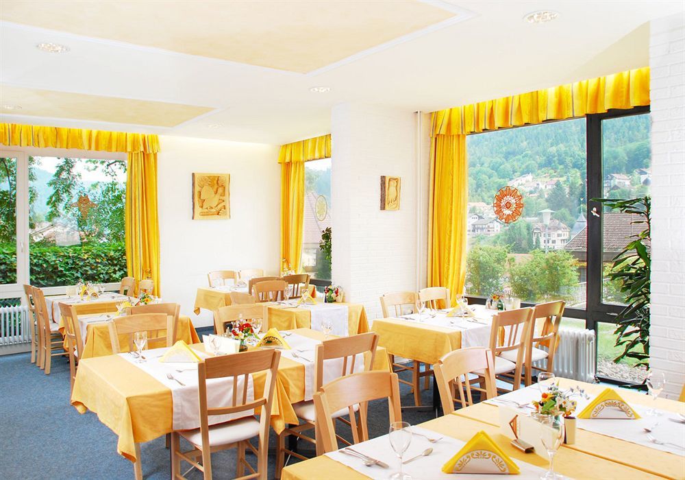 Hotel Bergfrieden Bad Wildbad Bagian luar foto